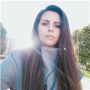 Profesora de Filología con más de 9 años enseñando inglés, nivel avanzado en todas las habilidades del idioma (listening, writing, speaking and reading), clases personalizadas y adaptadas para tus necesidades. Tanto a estudiantes como a profesionales que